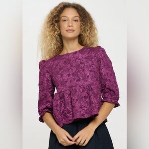 🎉5 for $45🎉 Meet me in Santorini top blouse shirt size S